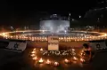 Ribuan Lilin Menyala di Tel Aviv Israel Kenang Korban Serangan Hamas