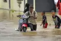 Banjir Luapan Sungai Batang Sinamar di Sumbar
