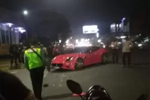 Pemotor yang Tabrak Ferrari di Bogor Dalam Keadaan Mabuk