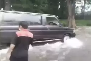 Hujan Deras, Sejumlah Wilayah di Bekasi Terendam Banjir