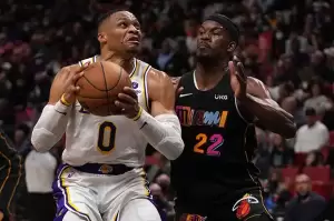 Hasil Lengkap NBA, Senin (24/1/2022): Lakers Takluk di Markas Miami Heat