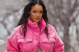 Rihanna Pamer Baby Bump, Buah Cinta Pertama dengan A$AP Rocky