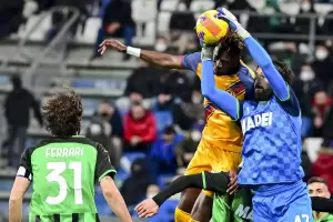 Hasil Liga Italia Sassuolo vs AS Roma: Gol Telat Selamatkan I Lupi