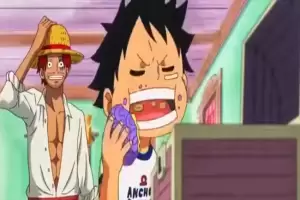 Buah yang Dimakan Luffy di One Piece bukan Gomu Gomu no Mi?