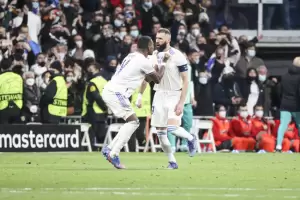 Hasil Real Madrid vs PSG: Benzema Hat-trick, Los Blancos ke Perempat Final