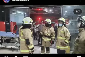 Diduga Korsleting Listrik, Rumah Sakit Pasar Rebo Terbakar