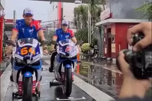 Konvoi di Jalanan Jakarta, Pembalap MotoGP Pakai Motor Berbeda