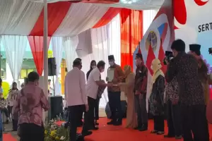 2.989 Warga Kabupaten Tangerang Terima Sertifikat Tanah Program PTSL