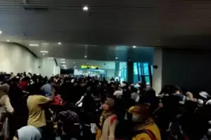 Antrean Penumpang di Terminal 3 Soetta Membeludak, Kemenhub Angkat Bicara