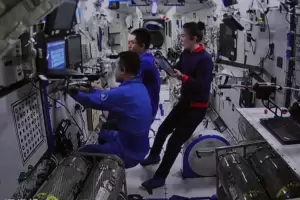 5 Bulan Tinggal di Stasiun Luar Angkasa, 3 Taikonaut Shenzhou-13 Bersiap Pulang ke Bumi