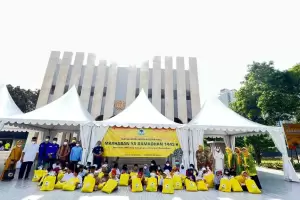 Tebar Kebaikan Selama Ramadhan, IIPG Berbagi Ribuan Takjil di Jakarta Barat