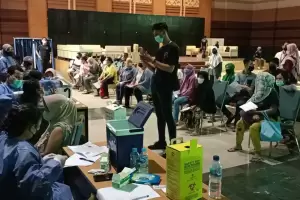 Polda Metro Jaya Gelar Vaksinasi Booster di Jakarta Islamic Centre