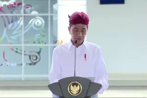 Baru Diresmikan, Jokowi Minta Menhub Manfaatkan Bandara Trunojoyo untuk Mudik