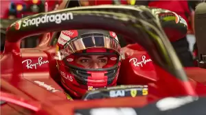Scuderia Ferrari Resmi Pertahankan Carlos Sainz di Ajang F1