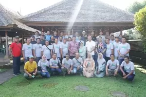 Forum Desa Ring 1 CSR Semen Tonasa Studi Banding ke Bali