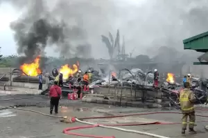 Pabrik Tiner Terbakar, Polisi Duga Akibat Kelalaian Pekerja