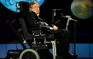 3 Penemuan Penting Stephen Hawking