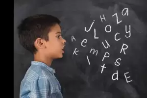 Ini 4 Alasan yang Menghambat Anak Berbicara Bahasa Inggris
