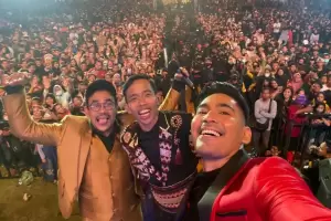 Kangen Joget, Puluhan Ribu Penggemar Dangdut Berbahagia Berkat Road to Kilau Raya MNCTV di Kabupaten Madiun