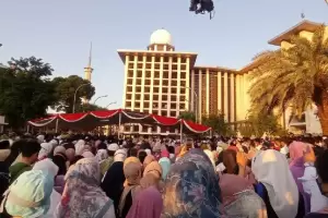 Ribuan Jamaah Sholat Idul Adha Padati Masjid Istiqlal