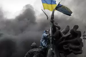 Babak Belur Dihantam Perang, Ukraina Sibuk Cari Pinjaman ke IMF