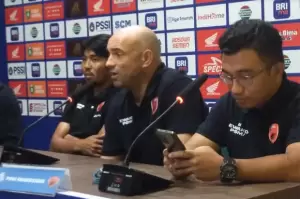 Bernardo Tavares Harap Dukungan Suporter saat Hadapi Persija Jakarta