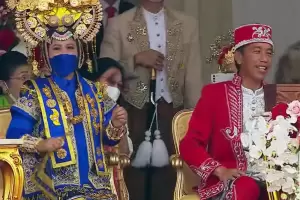Jokowi, Ibu Negara, hingga para Menteri Bergoyang Nikmati Lagu yang Dibawakan si Bocah Viral Farel Prayoga