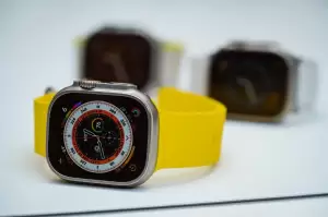 Goda Para Atlet, Apple Watch Ultra Ingin Kalahkan Garmin
