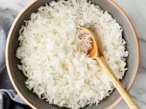 Cara Memasak Nasi di Rice Cooker Agar Pulen dan Memiliki Usia Simpan Panjang