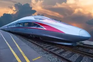 Luhut Beri Sinyal China Diajak Lagi dalam Proyek Kereta Cepat Jakarta-Surabaya