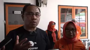 Pos Indonesia Salurkan Tiga Bansos di Cianjur