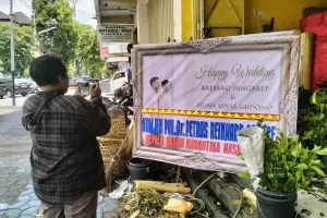 Pedagang Karangan Bunga di Solo bak Ketiban Durian Runtuh dari Pernikahan Kaesang-Erina