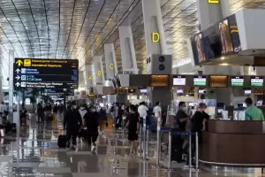 Libur Nataru, DPR Ingatkan Pengelola Bandara Antisipasi Penumpukan Penumpang