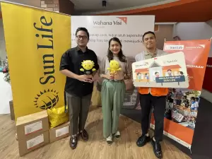 Sun Life Indonesia Salurkan Bantuan Bagi Anak-Anak Korban Gempa di Cianjur