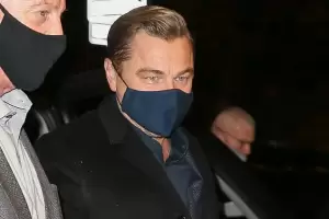 Leonardo DiCaprio Jalan Bareng Seorang Model, Bagaimana Nasib Gigi Hadid?
