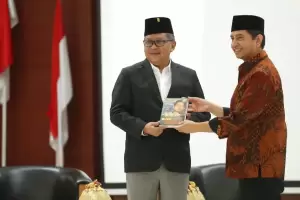 Kuliah Umum di UIN Alauddin, Hasto Ajak Mahasiswa Gelorakan Spirit Para Pendiri Bangsa