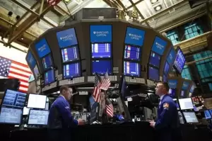 Inflasi AS Turun Jadi 6%, Wall Street Dibuka Menguat