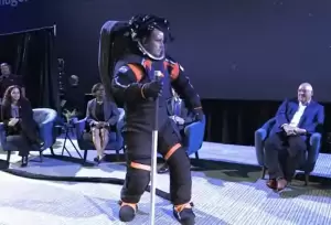 Axiom Space Pamerkan Prototipe Baju Astronot Baru, Dirancang untuk Menjelajah Bulan