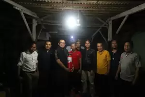DPW Perindo Jakarta Bagikan APAR untuk Warga Petukangan Utara