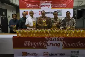 Sinar Mas Group Gandeng MNC Portal Gelar Bazar, Karyawan Bisa Beli Minyak Goreng dengan Harga Spesial