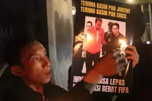 Pesan Suporter di Surabaya untuk Erick Thohir: Jangan Bergandengan dengan Mafia Bola!