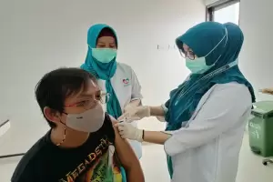 Status Darurat Covid-19 Dicabut, Kimia Farma Siap Suntikkan 751.000 Dosis Vaksin Booster Sinopharm