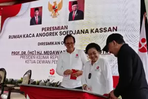 Resmikan Rumah Kaca Anggrek di Kebun Raya Bogor, Megawati Berbagi Nostalgia