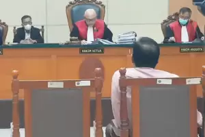 Sidang Putusan Sela, Majelis Hakim PN Jaktim Tolak Eksepsi Haris-Fatia
