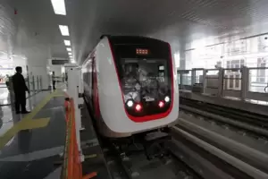 Begini Cara Beli Tiket LRT Jakarta Langsung di Stasiunnya, Mudah dan Simpel!