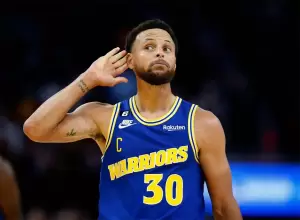 3 Pebasket NBA yang Jago Menembak Three Point versi Stephen Curry