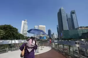 Cuaca Jakarta Hari Ini Cerah, Suhu Udara Capai 35 Derajat Celsius