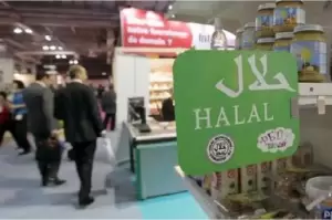Laporan SGIE: Umat Muslim Dunia Habiskan Rp35.000 T Belanja Produk Halal
