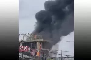 Kebakaran Toko Service Jok di Jatiwaringin Bekasi, 10 Armada Diturunkan Padamkan Api