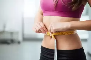 Susah Turunkan Berat Badan? Ini 6 Cara Wanita Usia 40-an Membakar Lemak